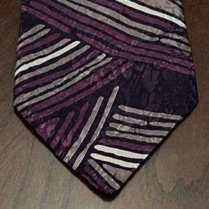 Vintage Camden Court Purple 100% Polyester Men’s Neck Tie Made In USA